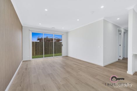 Property photo of 7 Dartmoor Street Bonnie Brook VIC 3335