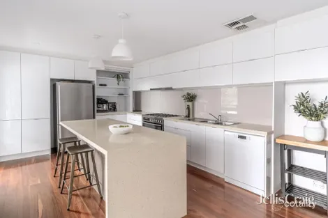 Property photo of 6 Dandallo Drive Eltham VIC 3095