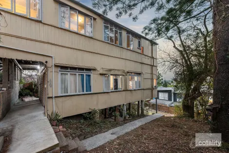 Property photo of 92 Dornoch Terrace Highgate Hill QLD 4101