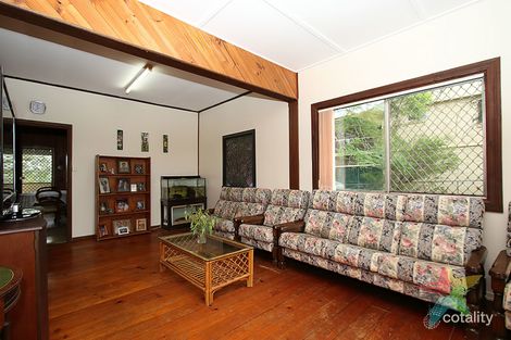 Property photo of 18 Caroline Street Riverview QLD 4303