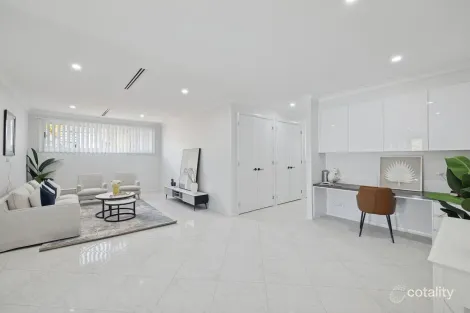 Property photo of 15 Wolaroi Crescent Revesby NSW 2212