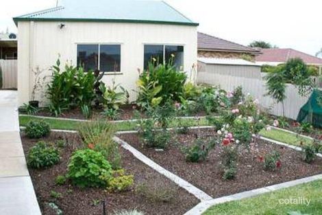 Property photo of 27 Tamar Drive Tatton NSW 2650