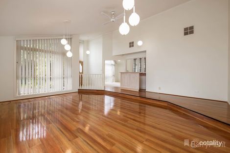 Property photo of 1 Joshua Court Narre Warren VIC 3805