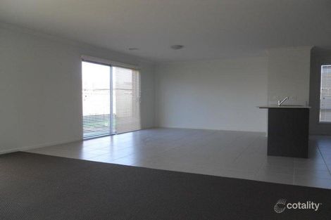 Property photo of 48 Lamington Drive Tarneit VIC 3029