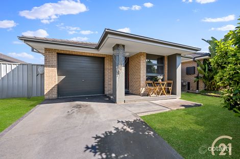 7 Follet Ave, Middleton Grange, NSW 2171