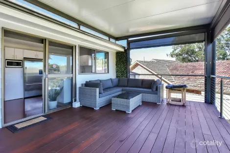 Property photo of 6 Welwyn Close Buttaba NSW 2283
