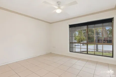 Property photo of 2 Nowra Court Helensvale QLD 4212