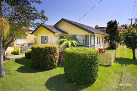16 Greens Rd, Coorparoo, QLD 4151