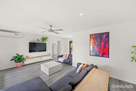 Property photo of 187 Discovery Drive Helensvale QLD 4212