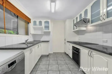 14 Kingaroy St, Stafford Heights, QLD 4053