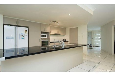 Property photo of 9 Hastings Close Calamvale QLD 4116