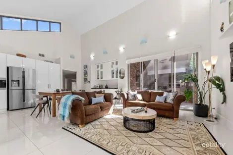 Property photo of 1/48 Langmore Lane Berwick VIC 3806