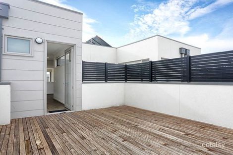 Property photo of 24 Cascade Terrace Craigieburn VIC 3064