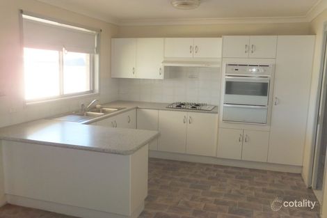 Property photo of 4 Shearer Crescent Blue Haven NSW 2262