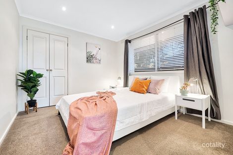 Property photo of 6 Dawson Court Endeavour Hills VIC 3802