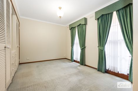 Property photo of 21 Naranghi Drive Strathdale VIC 3550