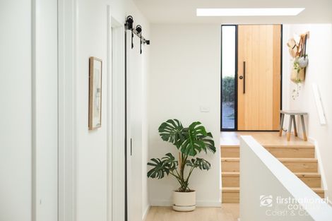 Property photo of 96 Merrick Circuit Kiama NSW 2533