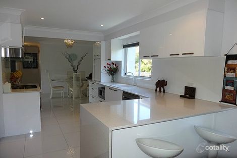 Property photo of 17 Gordon Street Labrador QLD 4215