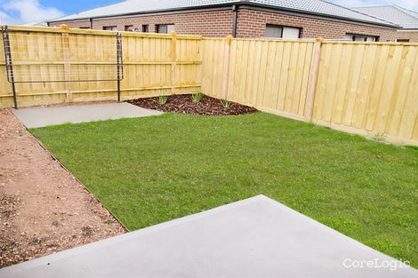 Property photo of 56 Spectacle Crescent Point Cook VIC 3030