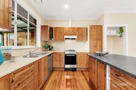 1/3 Finlayson St, Forest Hill, VIC 3131