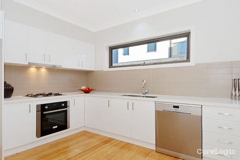 Property photo of 2/32 Porter Road Heidelberg Heights VIC 3081