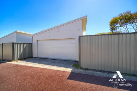 Property photo of 1 Engleheart Drive McKail WA 6330