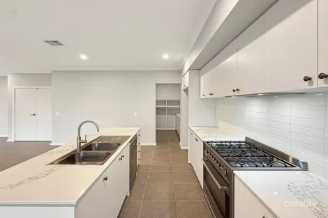 Property photo of 38 Logan Street Eynesbury VIC 3338