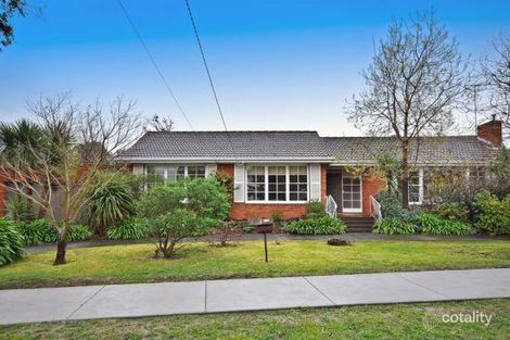 Property photo of 4 Wattle Drive Watsonia VIC 3087
