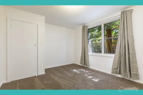 Property photo of 146 Captain Cook Crescent Narrabundah ACT 2604