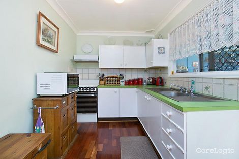 Property photo of 16 Campbell Parade Mannering Park NSW 2259