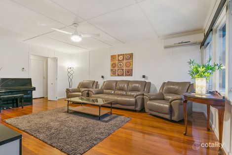 Property photo of 15 Casmaria Street Mansfield QLD 4122