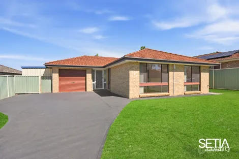 11 Armitage Dr, Glendenning, NSW 2761