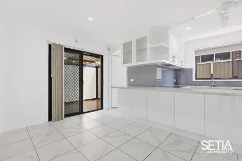 Property photo of 11 Armitage Drive Glendenning NSW 2761