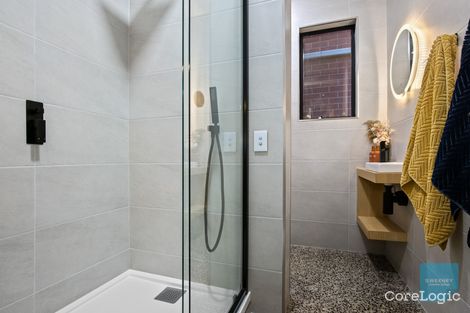 Property photo of 6 Beacon Lane Caroline Springs VIC 3023
