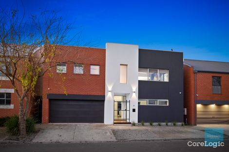 Property photo of 6 Beacon Lane Caroline Springs VIC 3023