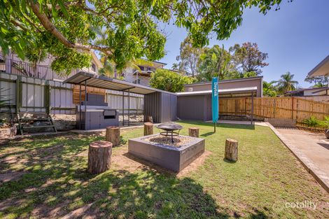 Property photo of 21 Hibiscus Avenue Kin Kora QLD 4680