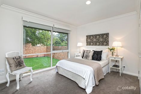 Property photo of 1/121 Glen Iris Road Glen Iris VIC 3146