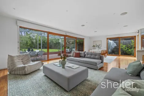 Property photo of 8 Francis Crescent Glen Iris VIC 3146