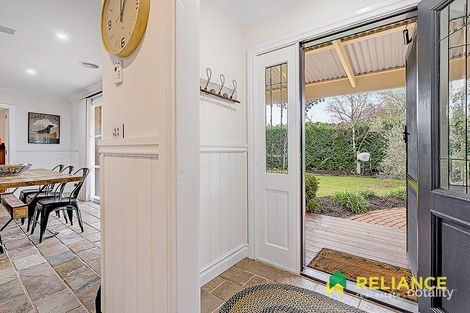 Property photo of 20 Ewing Drive Romsey VIC 3434