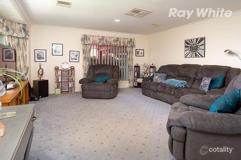 Property photo of 10 Osprey Circuit West Wodonga VIC 3690