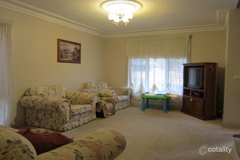 Property photo of 8 Piccadilly Close Greensborough VIC 3088