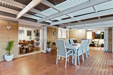 Property photo of 3 Iredale Court Watsonia North VIC 3087
