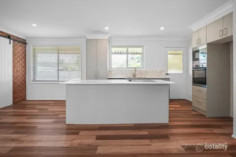 Property photo of 80 Kincumber Crescent Davistown NSW 2251