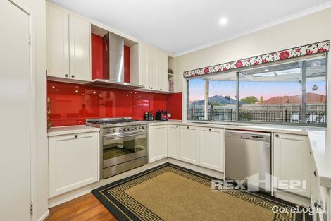 Property photo of 16 Caulfield Court Narre Warren VIC 3805