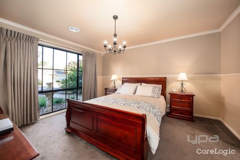 Property photo of 29 Blenheim Way Caroline Springs VIC 3023