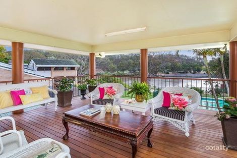 Property photo of 72A Botticelli Street Fig Tree Pocket QLD 4069