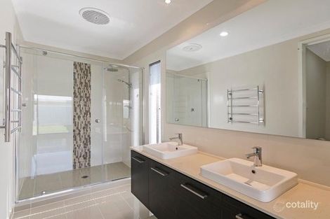 Property photo of 2 Newton Place Baringa QLD 4551