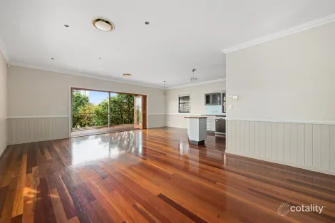 28 Qualtrough St, Woolloongabba, QLD 4102