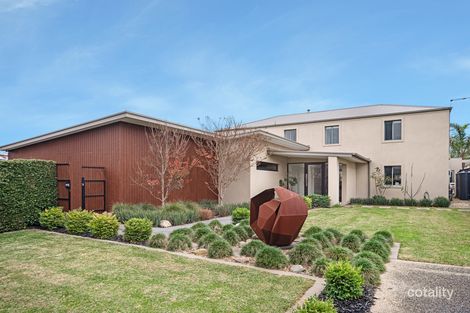 8 Coral Island Ct, Patterson Lakes, VIC 3197
