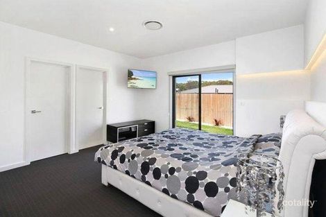 Property photo of 53 Ormiston Circuit Harrison ACT 2914